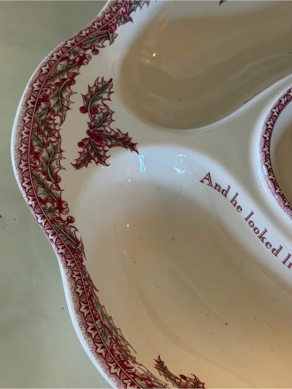 Johnson Brothers Twas the Night Christmas Divided Serving Platter Dip Bowl